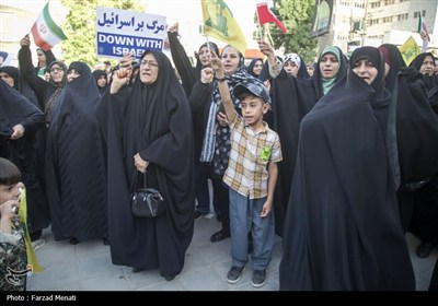 اجتماع مردم کرمانشاه در حمایت از نیروهای مسلح و عملیات بشارت فتح