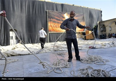 آئین سنتی برافراشتن خیمه عزای سیدالشهدا (ع) در چهل اختران قم