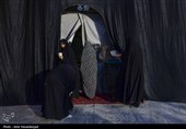 آئین سنتی برافراشتن خیمه عزای سیدالشهدا (ع) در  چهل اختران قم