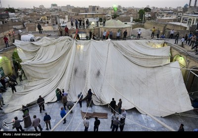 آئین سنتی برافراشتن خیمه عزای سیدالشهدا (ع) در چهل اختران قم