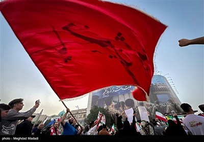 تجمع شعبی فی طهران لدعم القوات المسلحة