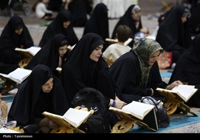 محفل تلاوت فاطمی به یاد شهدای حملات رژیم صهیونی در حرم قم