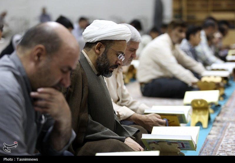 محفل تلاوت فاطمی به یاد شهدای حملات رژیم صهیونی در حرم قم- ع ...
