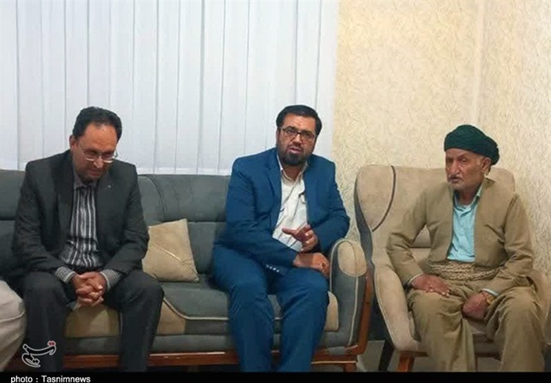 سرمد،شهيد،آغوش،پدرش،تسنيم،مريوان