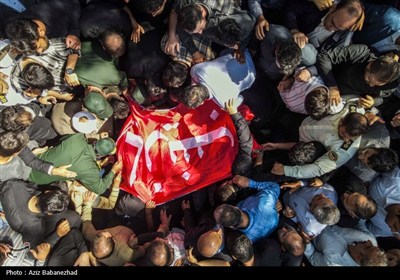 تشییع پیکر سردار شهید محمدتقی یوسفوندفرمانده حفاظت سازمان بس ...