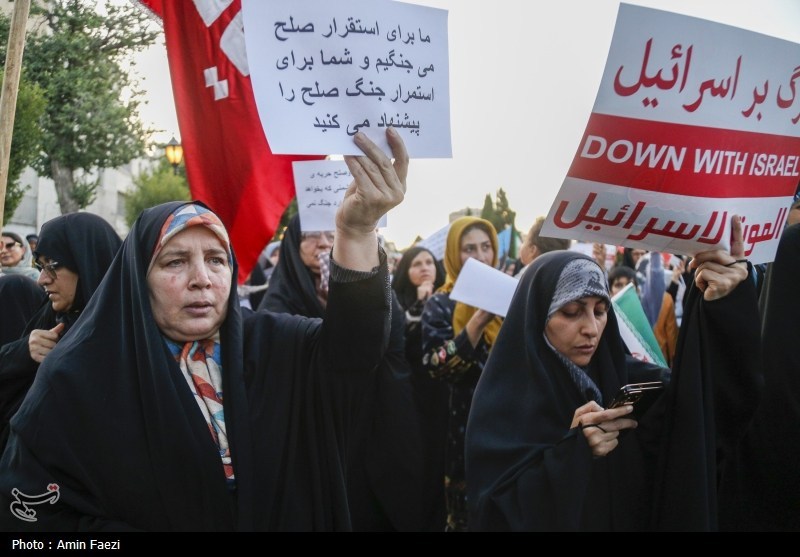 تجمع بشارت فتح در میدان شهداء شیراز- عکس صفحه استان تسنیم