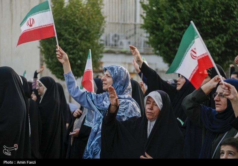 تجمع بشارت فتح در میدان شهداء شیراز- عکس صفحه استان تسنیم