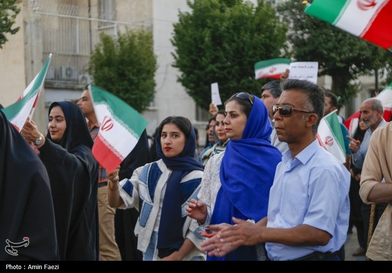 تجمع بشارت فتح در میدان شهداء شیراز- عکس صفحه استان تسنیم