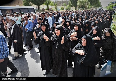 تشیع پیکر شهدای حملات رژیم صهیونیستی در شهرستان نهاوند
