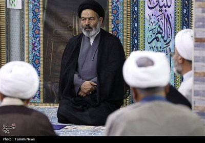 نشست روحانیون، معین و معینه های کاروان ها در مکه مکرمه