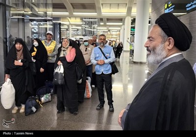 بازدید حاج آقا نواب از ایستگاه قطار مکه