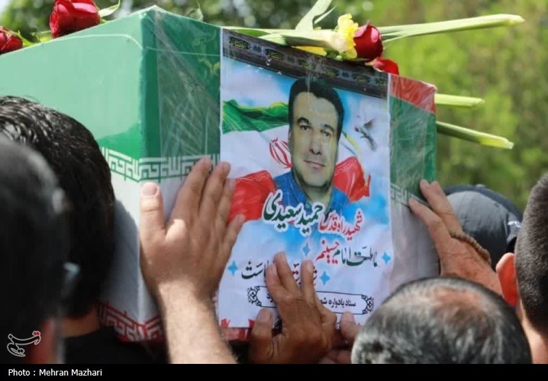 سنگ تمام لاسجردی‌ها در مراسم تشییع شهید حمید سعیدی+تصویر