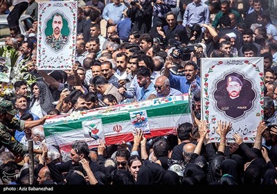 تشیع پیکر شهدای حملات رژیم صهیونیستی در خرم آباد