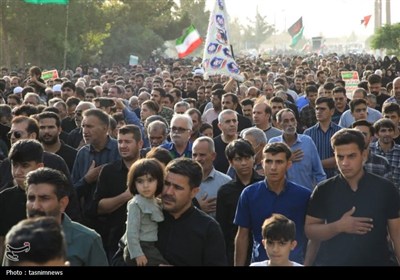 تشییع پیکر شهیدان طالبی و بافتی زاده در یزد