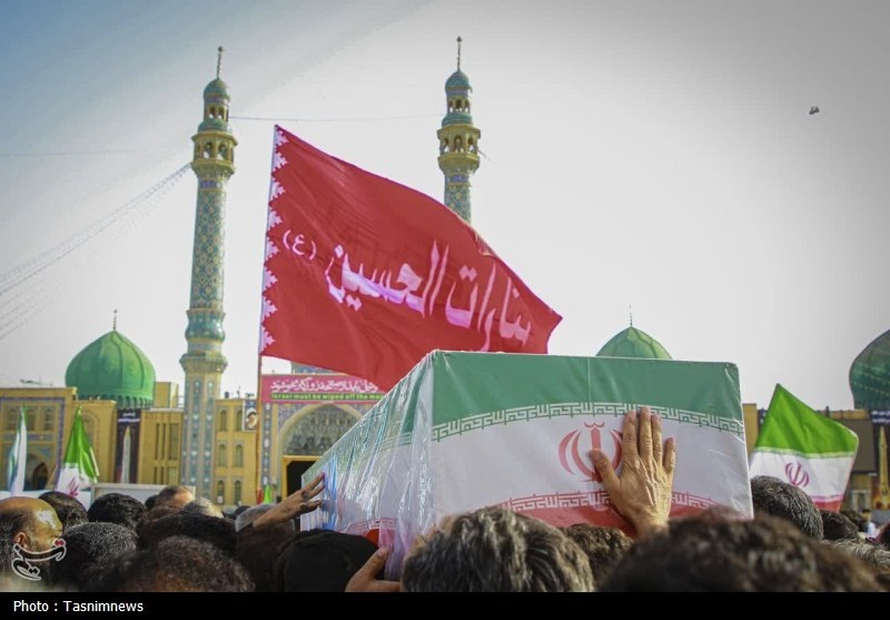 تدفین معنادار تعدادی از شهدای نبرد با اسرائیل در مسجد جمکران
