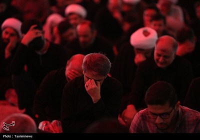 وداع با شهدای حملات رژِیم صهیونی در شب اول محرم در حرم