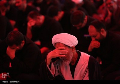 وداع با شهدای حملات رژِیم صهیونی در شب اول محرم در حرم