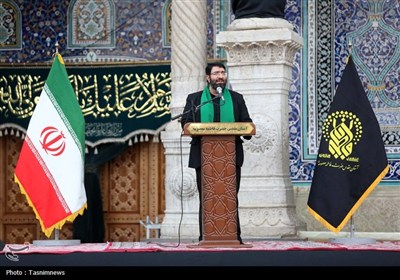 برافراشته شدن پرچم عزا بر گنبد حرم بانوی کرامت