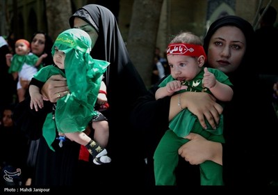 همایش شیرخوارگان حسینی در اصفهان
