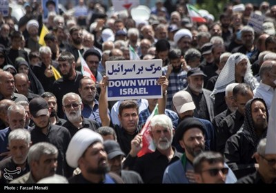 مراسم تشییع پیکر شهید محمدمعین نظری در کرمانشاه