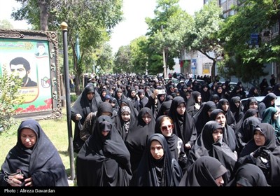 تشییع پیکر شهید مهدی قهرمانی در اردبیل