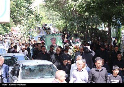 تشیع پرشور پیکر مطهر شهید مدافع وطن در اردبیل؛ سوگواره‌ای به رنگ عاشورا