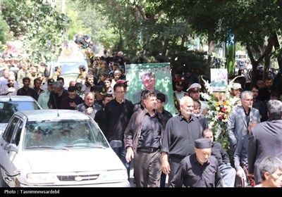 تشیع پرشور پیکر مطهر شهید مدافع وطن در اردبیل؛ سوگواره‌ای به رنگ عاشورا