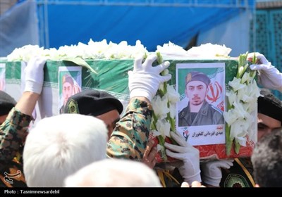 تشیع پرشور پیکر مطهر شهید مدافع وطن در اردبیل؛ سوگواره‌ای به رنگ عاشورا