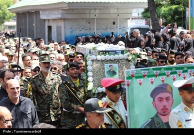 تشیع پرشور پیکر مطهر شهید مدافع وطن در اردبیل؛ سوگواره‌ای به رنگ عاشورا