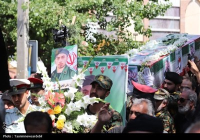 تشیع پرشور پیکر مطهر شهید مدافع وطن در اردبیل؛ سوگواره‌ای به رنگ عاشورا