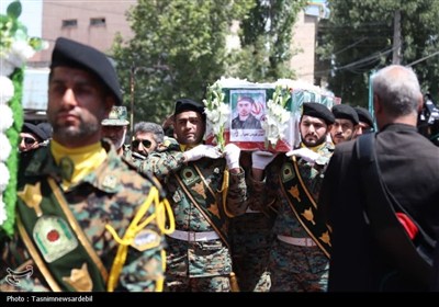 تشیع پرشور پیکر مطهر شهید مدافع وطن در اردبیل؛ سوگواره‌ای به رنگ عاشورا