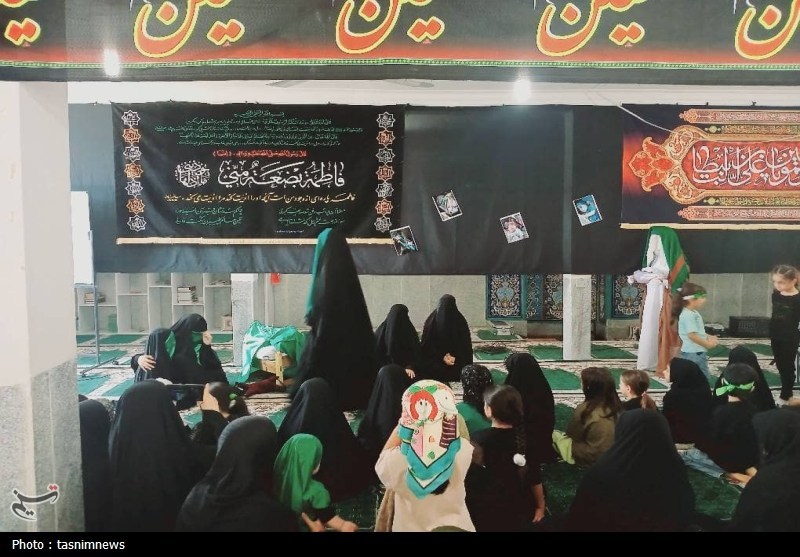 نمایش «لالایی خونین» در روستای تمنک به روی صحنه رفت