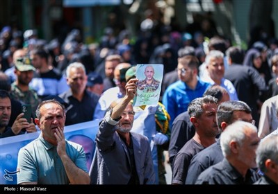 تشییع پیکر شهید مهدی رضازاده در تبریز