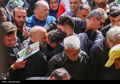 تشییع پیکر شهید مهدی رضازاده در تبریز