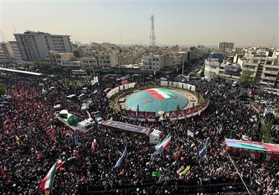 تشییع شهداء الاقتدار الوطنی فی عاصمة إیران الإسلامیة