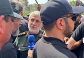 الجنرال قاآنی یشارک فی مراسم تشییع شهداء الاقتدار الوطنی