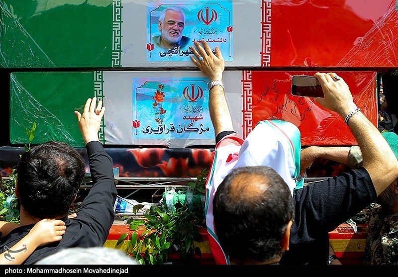 پیکر شهید طهرانچی در حرم عبدالعظیم آرام گرفت