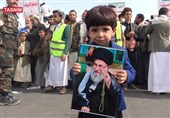 الیمنییون یبارکون انتصار الجمهوریة الإسلامیة ویؤکدون الثبات مع غزة حتى النصر بمسیرة ملیونیة