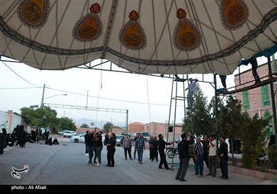 برپایی خیمه عزای امام حسین (ع) در ده زیار روستای تعزیه ایران