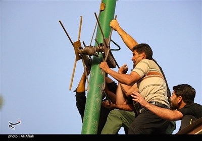 برپایی خیمه عزای امام حسین (ع) در ده زیار روستای تعزیه ایران