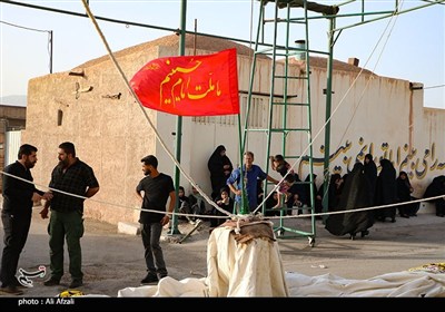 برپایی خیمه عزای امام حسین (ع) در ده زیار روستای تعزیه ایران
