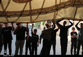 برپایی خیمه عزای امام حسین (ع) در ده زیار روستای تعزیه ایران