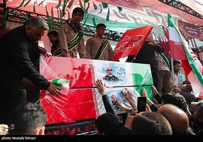 تشییع شهداء الاقتدار الوطنی فی طهران