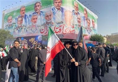 ميدان،شهيد،دست،تابوت،باقري،كاروان،پيكر،تصاوير،آتش،مراسم،آمده ...