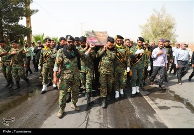 تشییع باشکوه پیکر شهید مدافع وطن در یزد