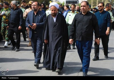 تشییع باشکوه پیکر شهید مدافع وطن در یزد