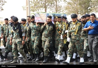 تشییع باشکوه پیکر شهید مدافع وطن در یزد