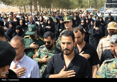 تشییع باشکوه پیکر شهید مدافع وطن در یزد