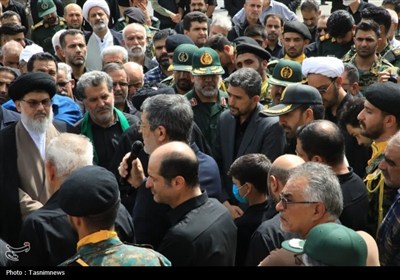 تشییع باشکوه پیکر شهید مدافع وطن در یزد