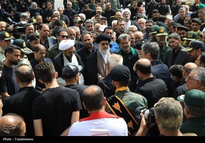 تشییع باشکوه پیکر شهید مدافع وطن در یزد